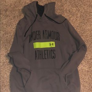 Under armour sweatshirt